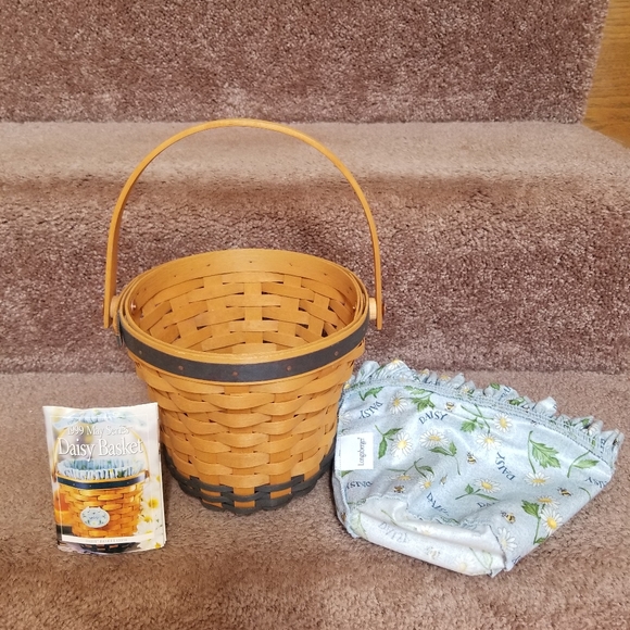 Longaberger basket - Picture 1 of 4